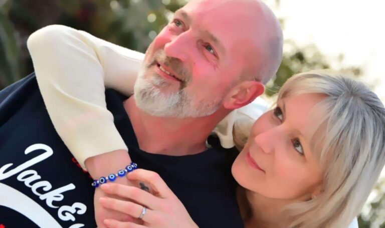 Portrait de Pascal et Sandrine, membres de l’équipe des Étoiles Normandes, selon les indications fournies.